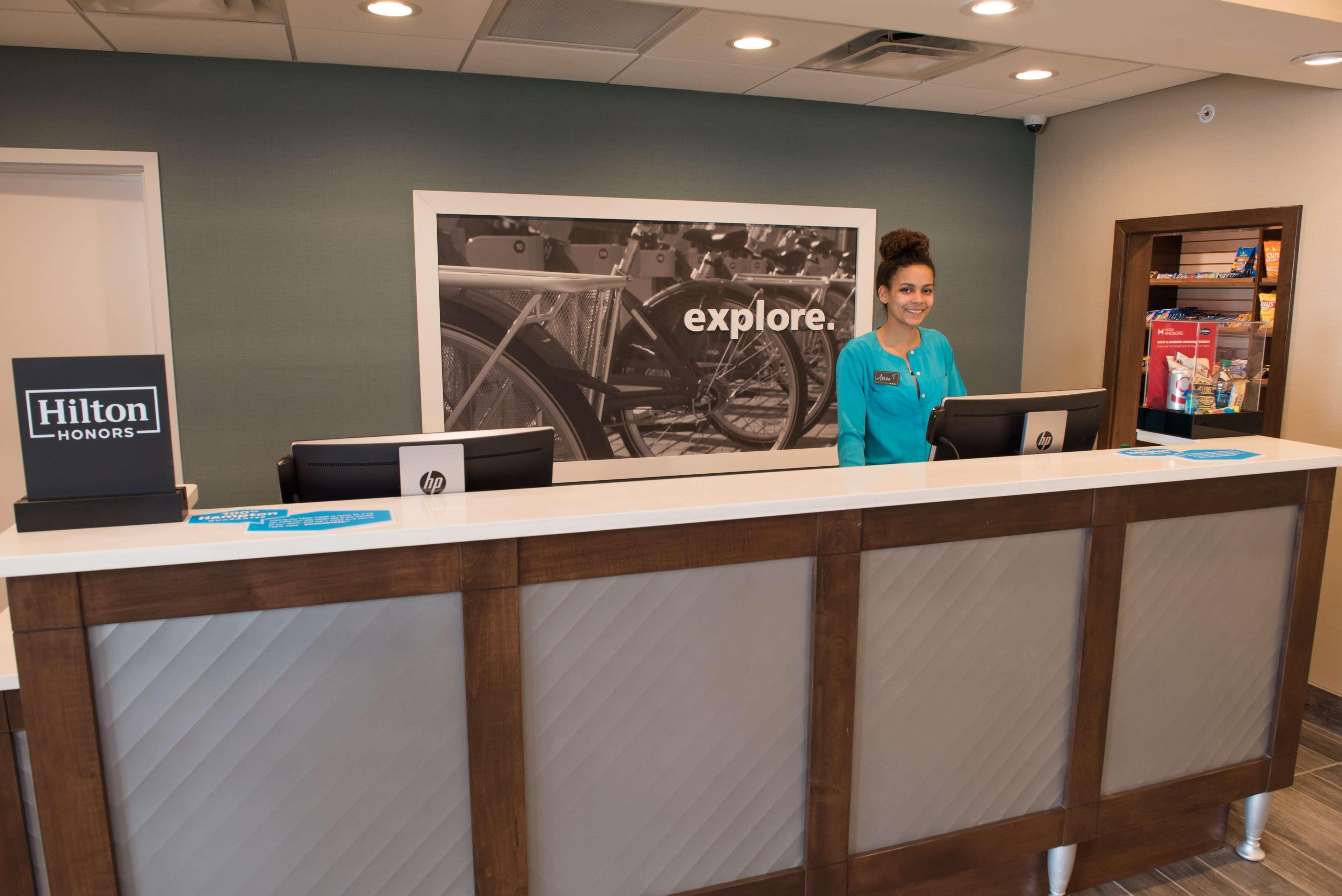 Hampton Inn & Suites Bay City Exterior photo